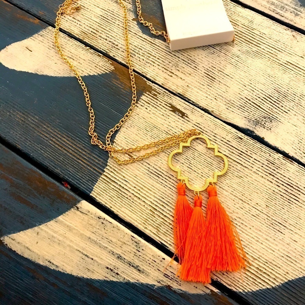 New Simply Southern feather necklace